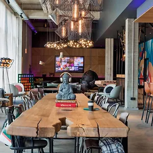 Moxy Sydhavnen Hotell